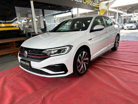 VOLKSWAGEN JETTA 2.0 350 TSI GASOLINA GLI DSG